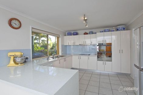 Property photo of 3 Tucana Place Wynnum QLD 4178