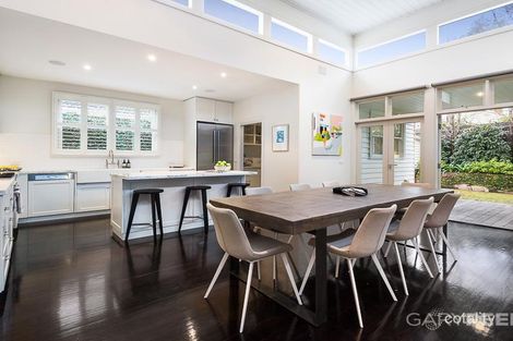 Property photo of 28 Wanda Road Caulfield North VIC 3161