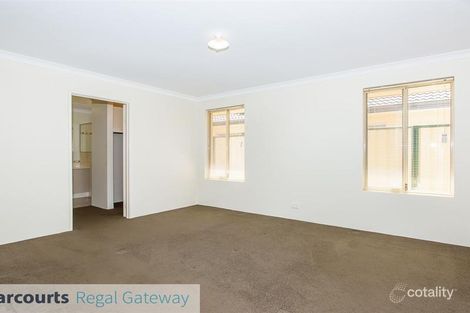 Property photo of 16 Juncea Way Hammond Park WA 6164
