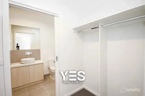 Property photo of 7 Winnipeg Walk Clyde VIC 3978