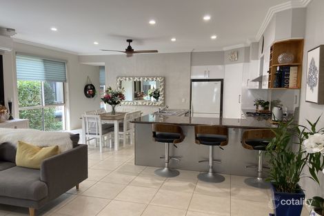 Property photo of 1/30 Abalone Avenue Paradise Point QLD 4216