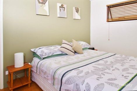 Property photo of 2 Ilmenite Avenue Rainbow Beach QLD 4581