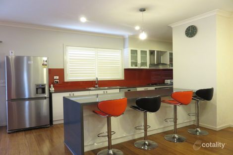 Property photo of 8 Versant Drive Craigieburn VIC 3064