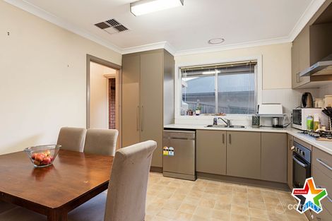 Property photo of 1/6 Bridges Avenue Mooroolbark VIC 3138