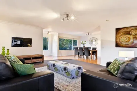 Property photo of 2/1 Bellevue Road Eltham VIC 3095