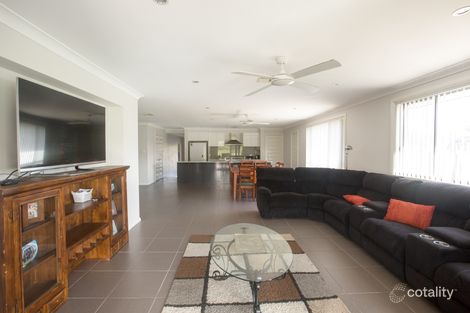 Property photo of 4 Shawcross Close Bowenfels NSW 2790