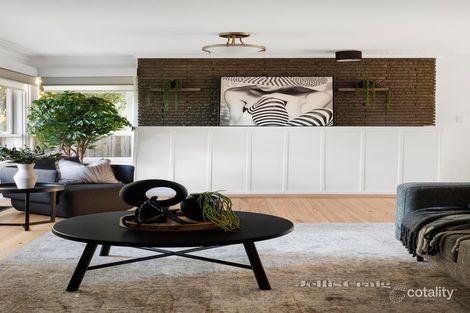 Property photo of 180 Nepean Street Greensborough VIC 3088