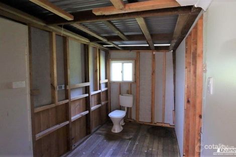 Property photo of 66 Mount Leyshon Road Mosman Park QLD 4820