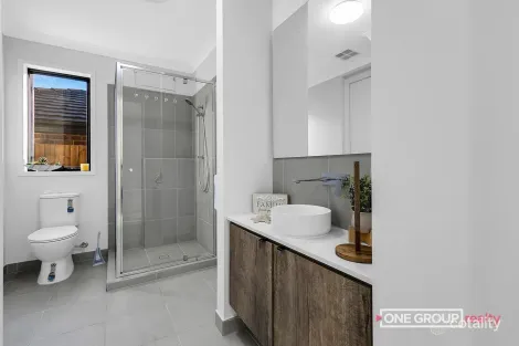 Property photo of 11 Fairview Street Beveridge VIC 3753