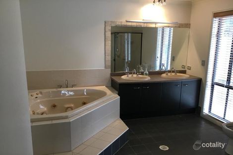 Property photo of 59 Deborah Avenue Benowa QLD 4217