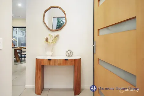 Property photo of 10 Arrosa Street Calamvale QLD 4116