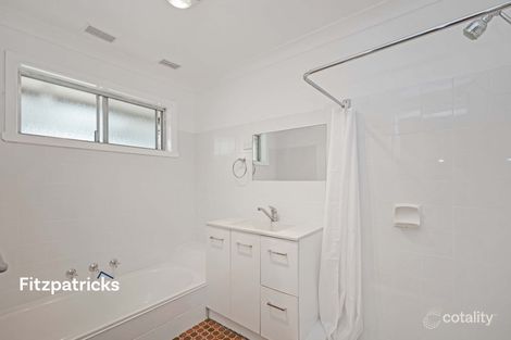 Property photo of 23 Geneva Crescent Lake Albert NSW 2650
