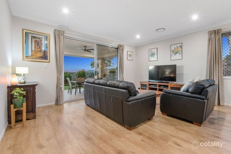 Property photo of 32 Stradbroke Crescent Springfield Lakes QLD 4300
