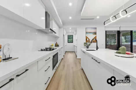 Property photo of 11 Sleeper Rise Garfield VIC 3814