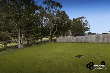 Property photo of 11 Sleeper Rise Garfield VIC 3814