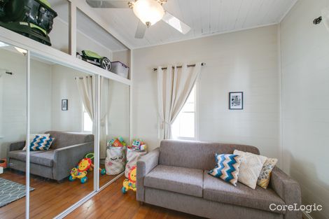 Property photo of 27 Clay Street Ipswich QLD 4305