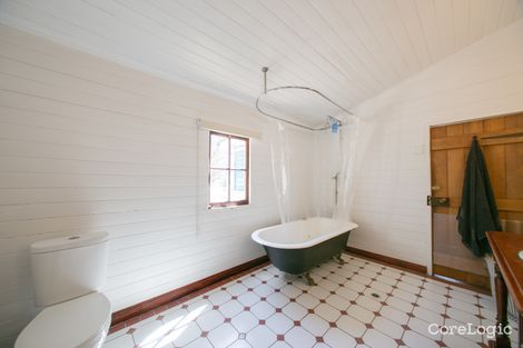 Property photo of 27 Clay Street Ipswich QLD 4305