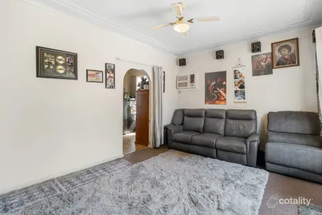 Property photo of 175 Avoca Drive Green Point NSW 2251