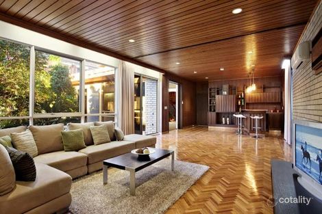 Property photo of 65 Lumeah Road Caulfield North VIC 3161