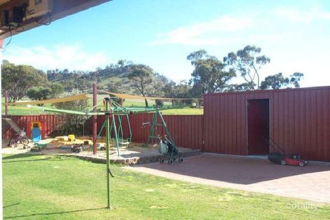 Property photo of 147 North Road York WA 6302