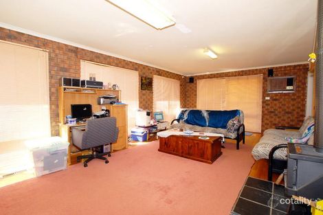 Property photo of 6 Coonawarra Drive Thomastown VIC 3074