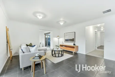 Property photo of 4 Laurel Lane Pakenham VIC 3810