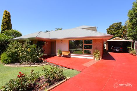 Property photo of 8 Batavia Way Salter Point WA 6152