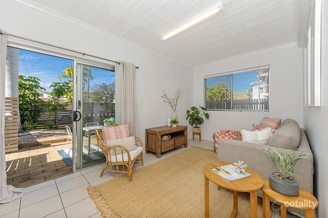 Property photo of 4/3 Falcon Street Rowes Bay QLD 4810