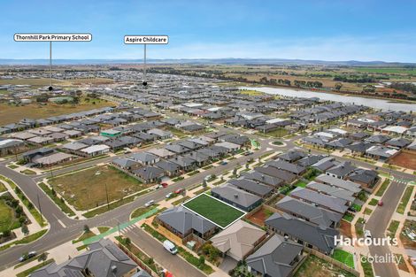 13 Morningside Dr, Thornhill Park, VIC 3335