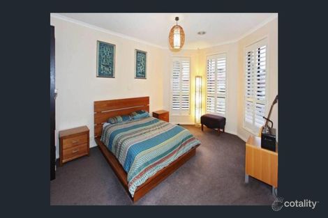 Property photo of 11 Richardson Court Caroline Springs VIC 3023
