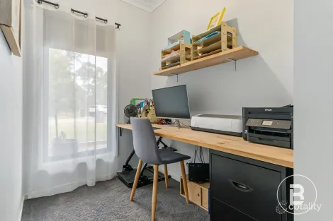 Property photo of 7 Dunvegan Terrace Strathfieldsaye VIC 3551