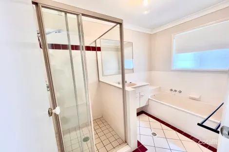 Property photo of 5 Ornata Place Forest Lake QLD 4078