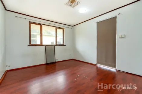 Property photo of 12 Thompson Drive Wanneroo WA 6065