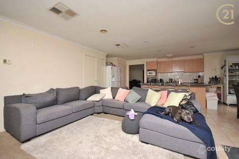 Property photo of 43 John Fisher Drive Berwick VIC 3806