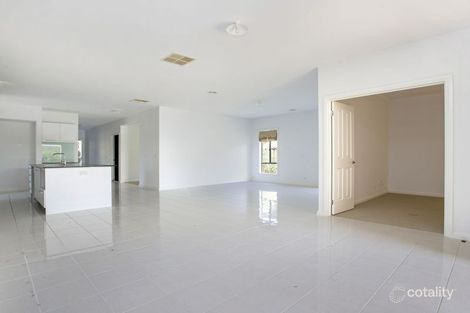 Property photo of 2 Cruise Street Point Cook VIC 3030