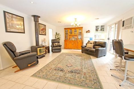 Property photo of 32 Privett Place Lavington NSW 2641