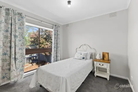 Property photo of 2 Moonabeal Court Traralgon VIC 3844