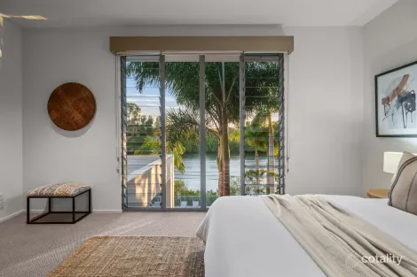 Property photo of 36 Kawana Crescent Ashmore QLD 4214