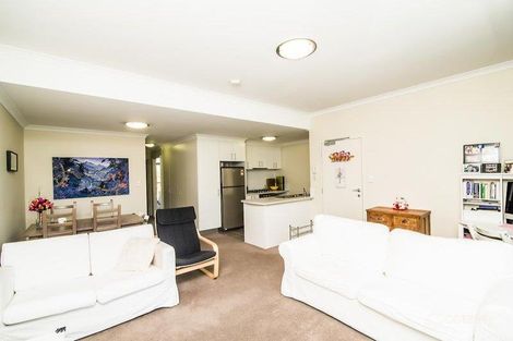 2/30 Malata Cres, Success, WA 6164