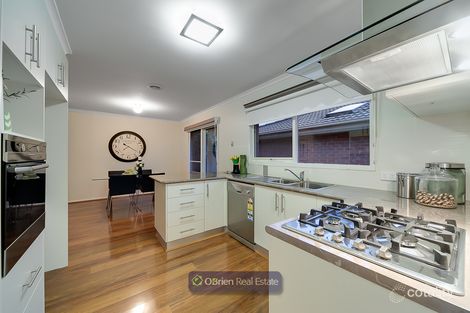 Property photo of 1/13 Endeavour Crescent Endeavour Hills VIC 3802