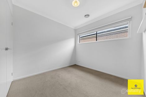 Property photo of 15 Iron Bridge Road Craigieburn VIC 3064