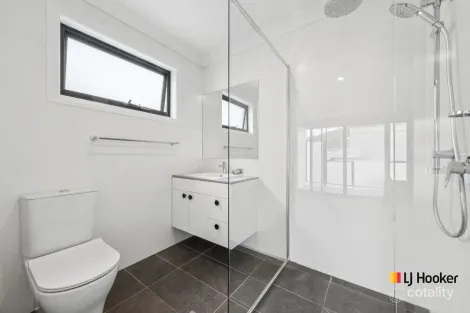 Property photo of 2 Bebarfalds Lane Taylor ACT 2913