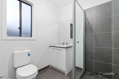 Property photo of 13 Gateau Drive Werribee VIC 3030