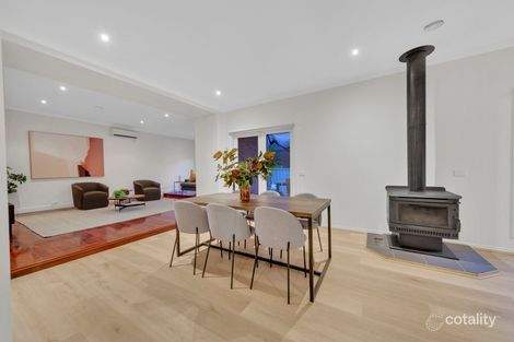 Property photo of 18 Durban Place Craigieburn VIC 3064