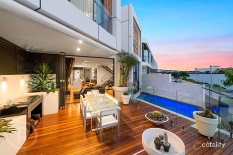 Property photo of 8/102 Parkside Circuit Hamilton QLD 4007