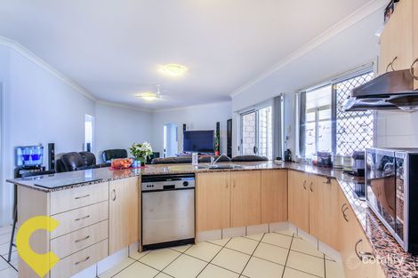 Property photo of 4 Brossard Court Mansfield QLD 4122