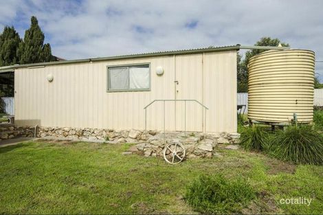 Property photo of 2 Edgewater Road Clayton Bay SA 5256