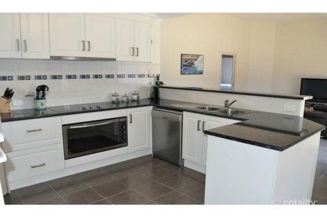 Property photo of 18 Dwyer Court Koo Wee Rup VIC 3981