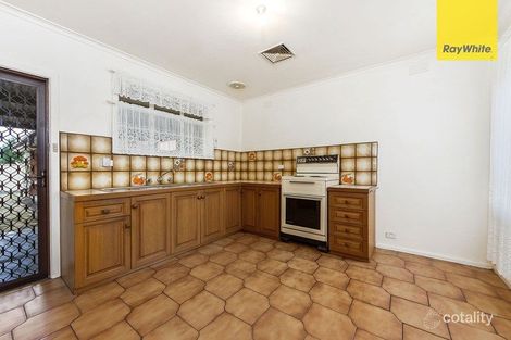 Property photo of 39 Leslie Street St Albans VIC 3021