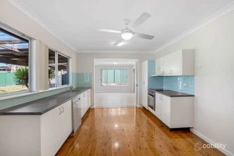 Property photo of 25 De Lisle Crescent Metford NSW 2323